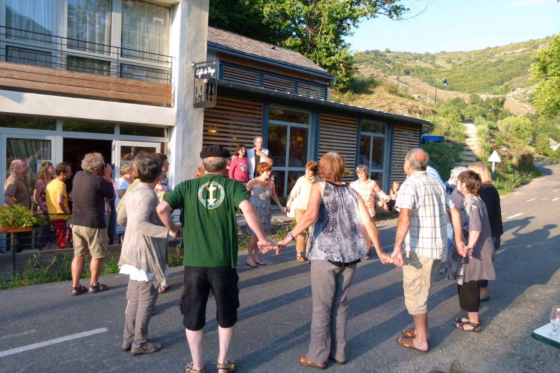 03-Animation-a-la-ruche-scaled