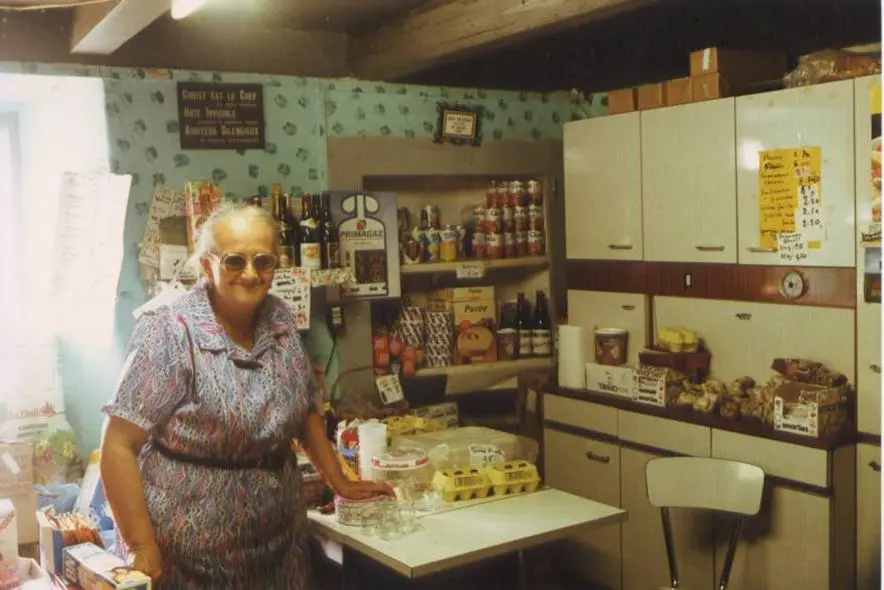 Epicerie-chez-Jeanette-01 (1)